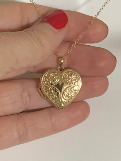 14K Yellow Gold Photo Locket Heart Shape