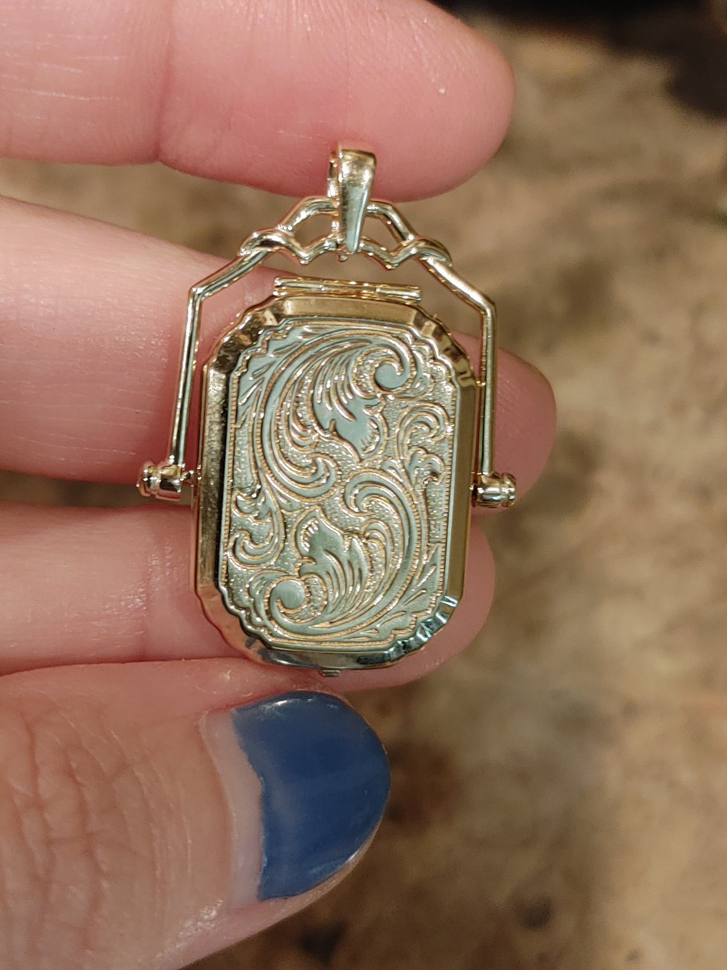14K Solid Gold Swivvel Locket